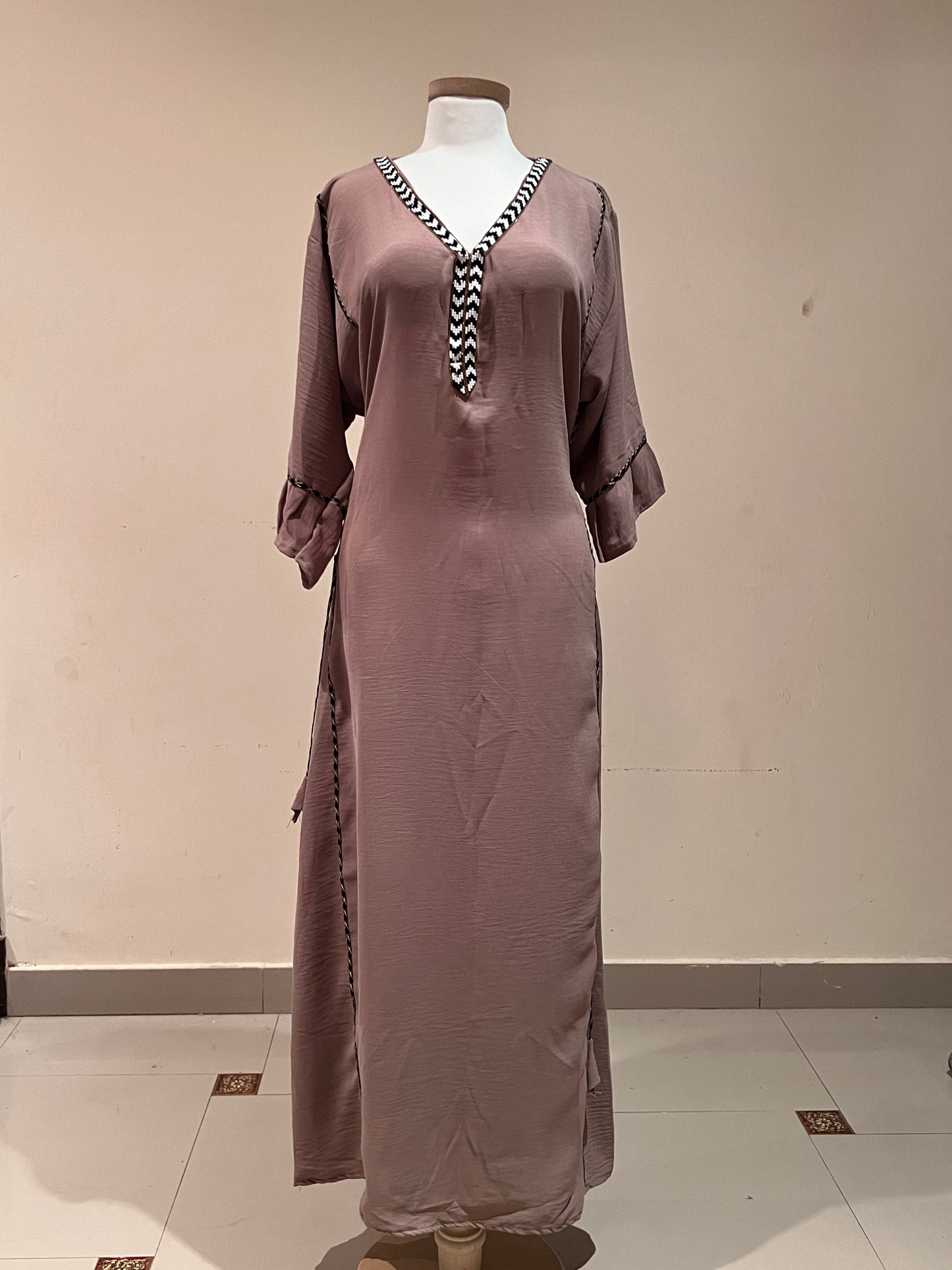 Simple Elegance Plain Jalabiya